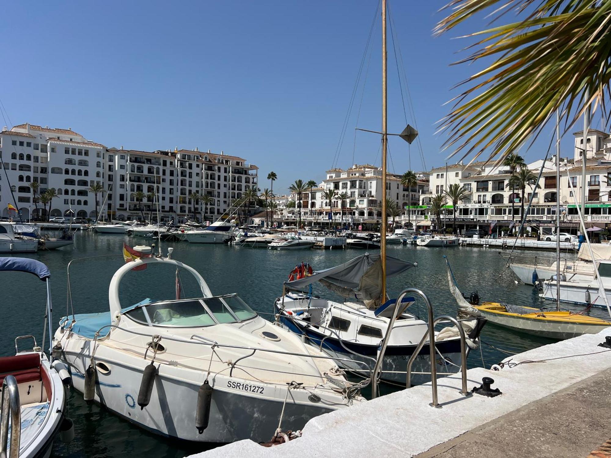 Puerto De La Duquesa Apartment Manilva Exterior photo